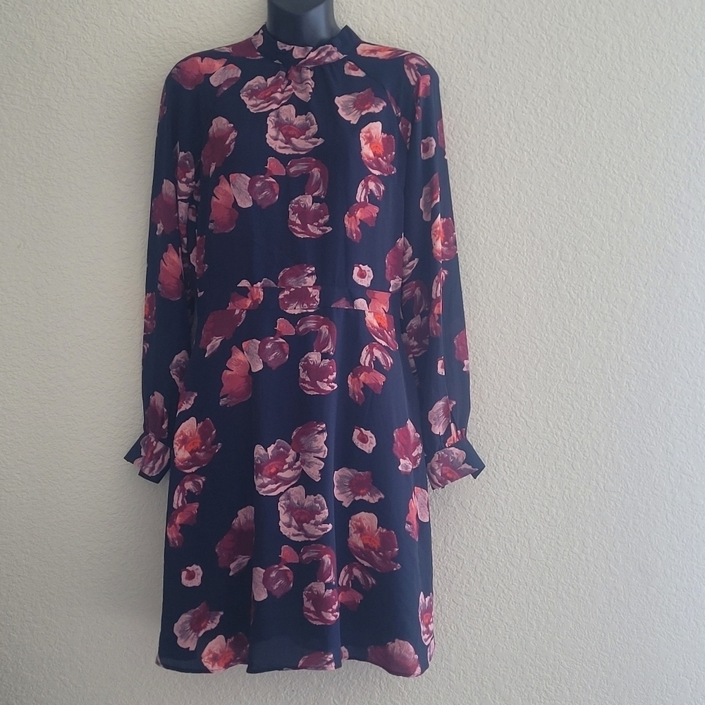 Banana Republic NWT Size 4 Mid Length Navy Blue Floral Dress